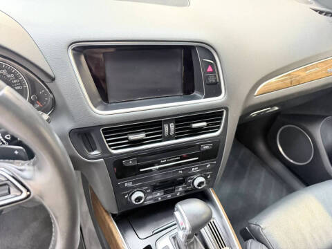 2015 Audi Q5 2.0T quattro Premium Plus