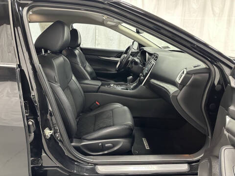 2017 Nissan Maxima 3.5 SR