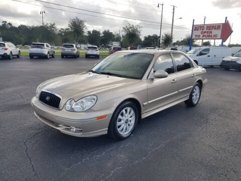 2005 Hyundai Sonata for sale at Blue Book Cars in Sanford FL