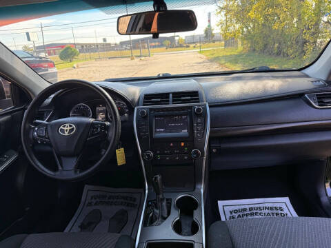 2016 Toyota Camry LE