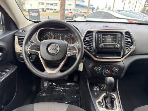 2016 Jeep Cherokee Sport