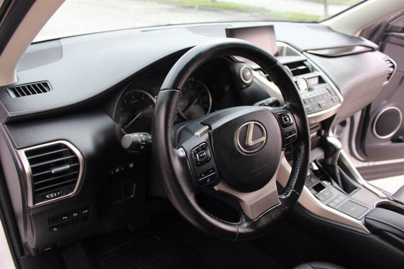 2017 Lexus NX 200t