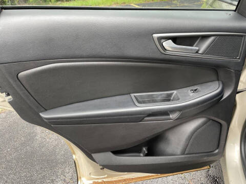 2017 Ford Edge SE