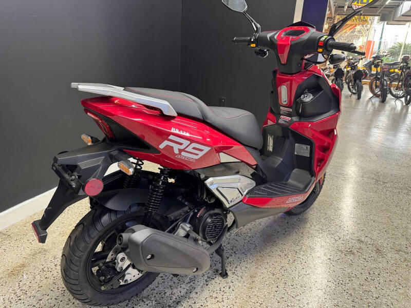 2026 Ascend R9