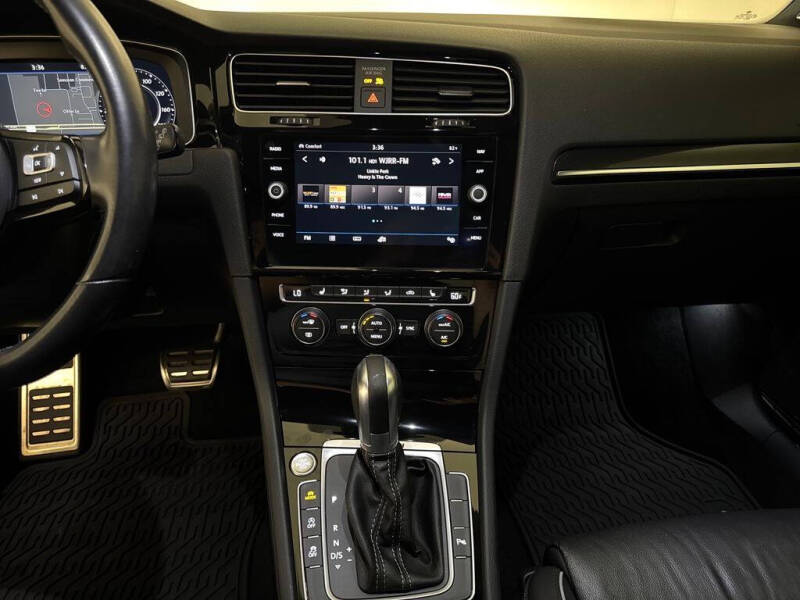 2019 Volkswagen Golf R 4Motion