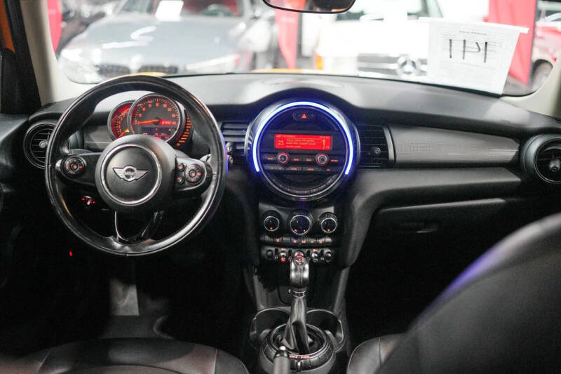 2016 MINI Hardtop 4 Door Cooper