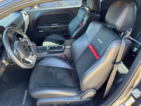 2014 Dodge Challenger SRT8 Core