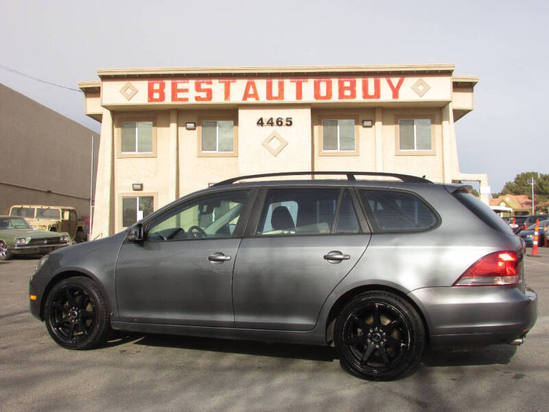 2011 Volkswagen Jetta SportWagen S photo 4