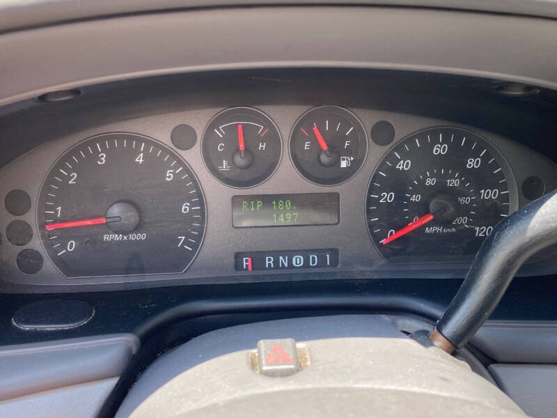 2006 Ford Taurus SEL