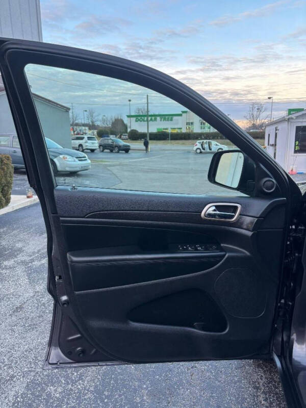 2017 Jeep Grand Cherokee Laredo