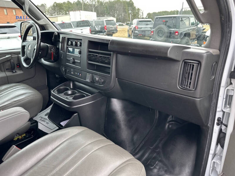 2023 GMC Savana 2500