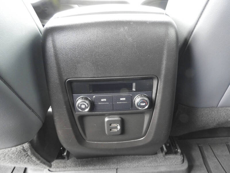 2022 Buick Enclave Essence