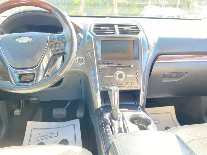 2016 Ford Explorer Platinum