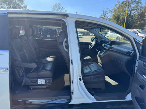 2011 Honda Odyssey EX-L w/DVD