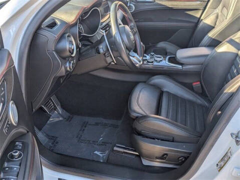 2023 Alfa Romeo Stelvio Estrema