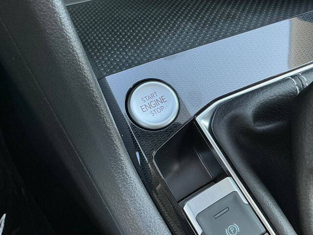 2025 Volkswagen Taos S 4Motion