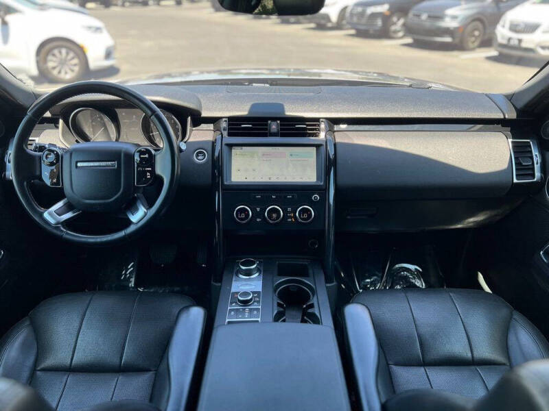 2020 Land Rover Discovery SE