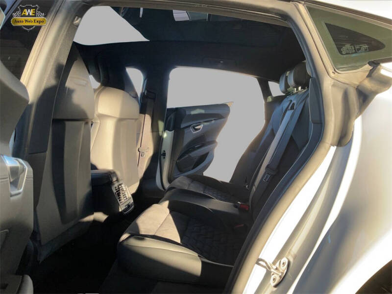 2022 Audi e-tron GT quattro Premium Plus