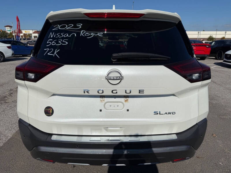 2023 Nissan Rogue SL