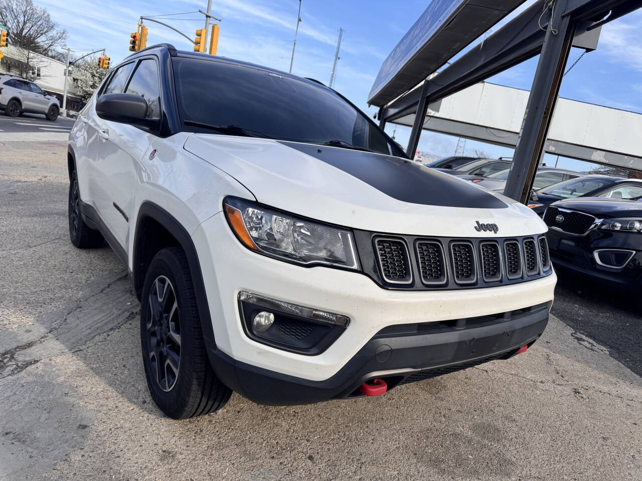 White 2019 Jeep Compass Trailhawk 4x4 Trailhawk 4dr SUV 2