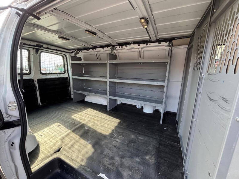 2021 Chevrolet Express 2500