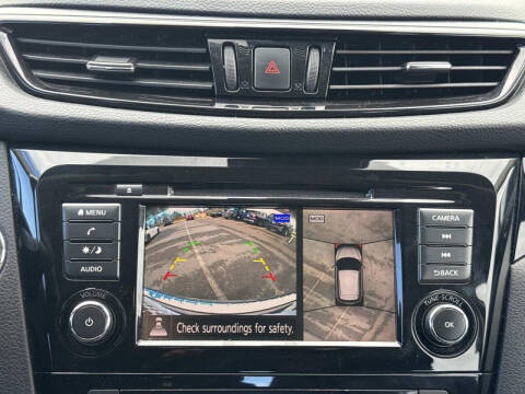 2022 Nissan Rogue Sport SV