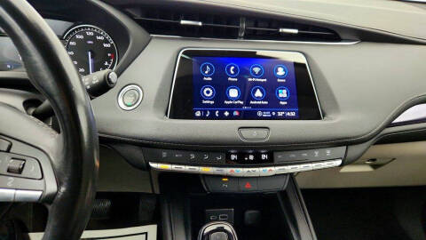 2022 Cadillac XT4 Luxury