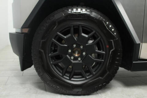 2024 Tesla Cybertruck Cyberbeast