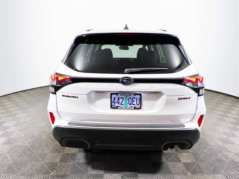 2025 Subaru Forester Sport