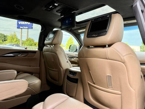 2018 Cadillac Escalade ESV Platinum