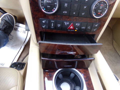 2011 Mercedes-Benz GL-Class GL 550 4MATIC