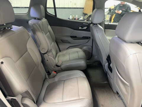 2020 GMC Acadia SLT