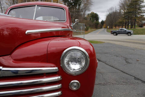 1948 Ford Deluxe