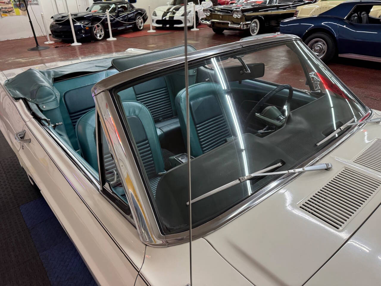 1967 Ford Mustang 17