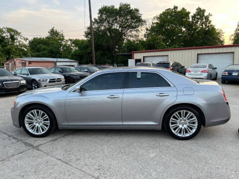 2011 Chrysler 300 C