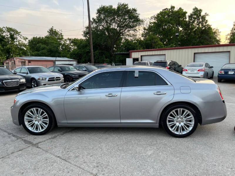 2011 Chrysler 300 C