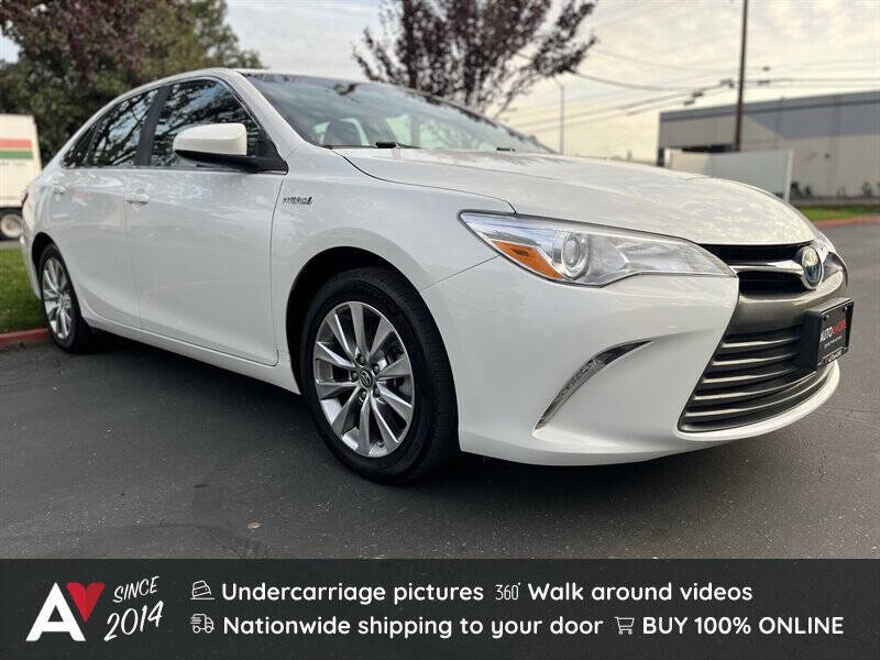 2017 Toyota Camry Hybrid XLE