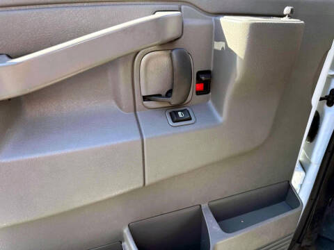 2024 GMC Savana 2500