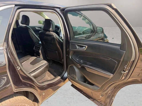 2022 Ford Edge Titanium