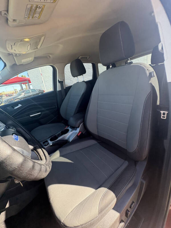 2016 Ford Escape SE