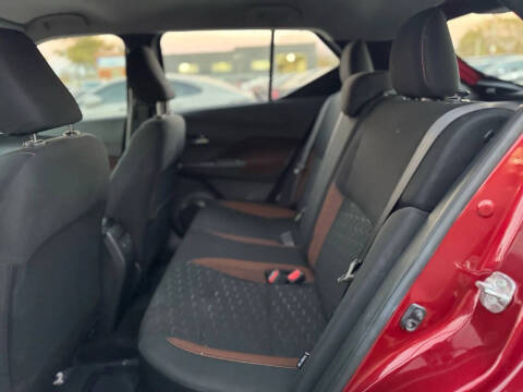 2024 Nissan Kicks SR