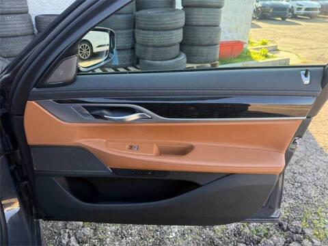 2022 BMW 7 Series 740i