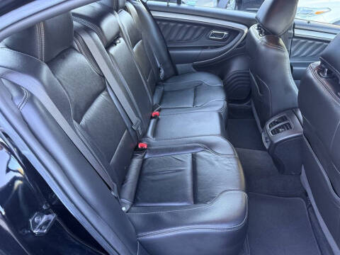 2016 Ford Taurus SEL