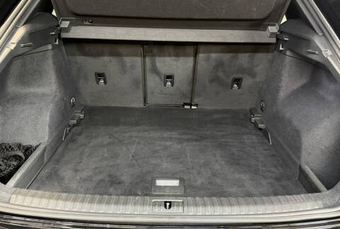 2020 Audi Q3 quattro Premium 45 TFSI