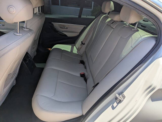 2017 BMW 3 Series 330i