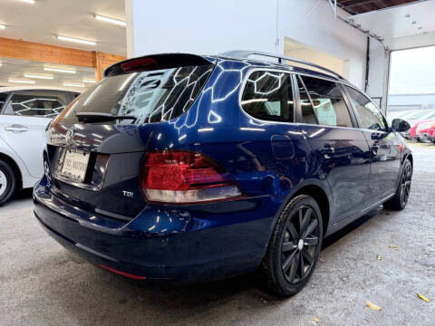 2011 Volkswagen Jetta SportWagen TDI