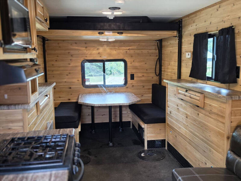 2019 Glacier  A164RD