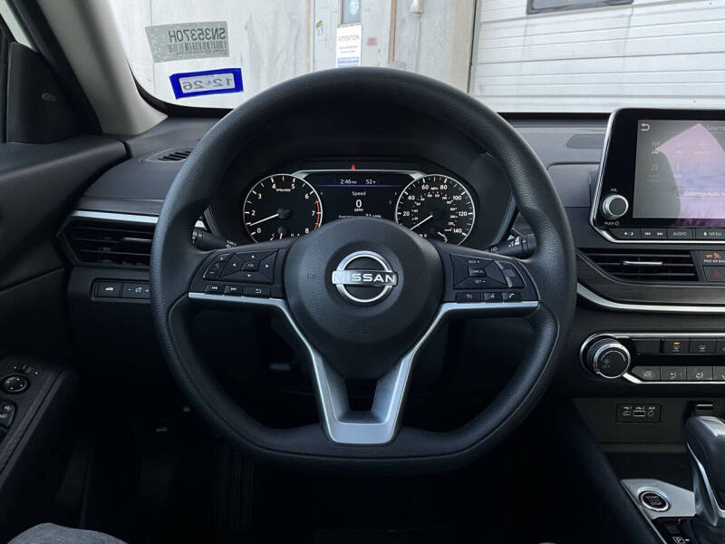 2025 Nissan Altima 2.5 SV