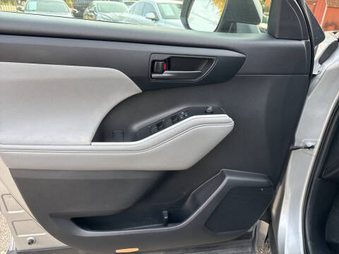 2021 Toyota Highlander Hybrid LE