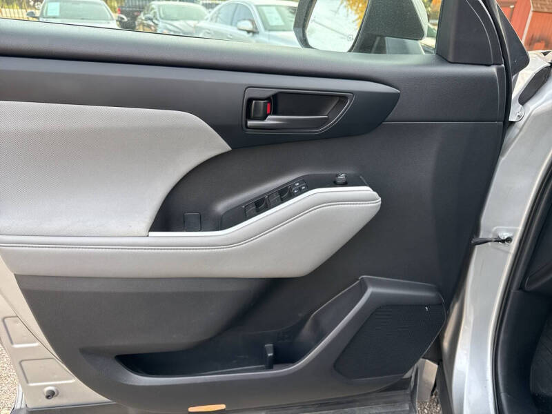 2021 Toyota Highlander Hybrid LE